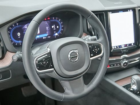 Certified 2023 Volvo XC60 B5 Plus w/ Protection Package Premier image 13