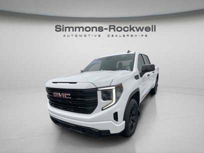 Used 2023 GMC Sierra 1500 Pro w/ Graphite Edition