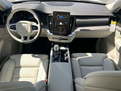 New 2026 Volvo XC90 T8 Ultra w/ Protection Package Premier image 7