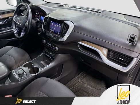 Used 2021 GMC Terrain SLE w/ Driver Convenience Package FWD image 31