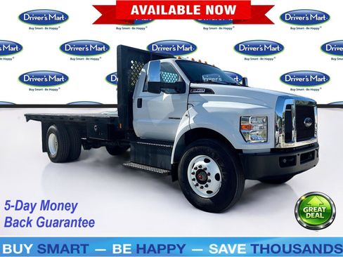 Used 2019 Ford F750 2WD Regular Cab Super Duty image 1