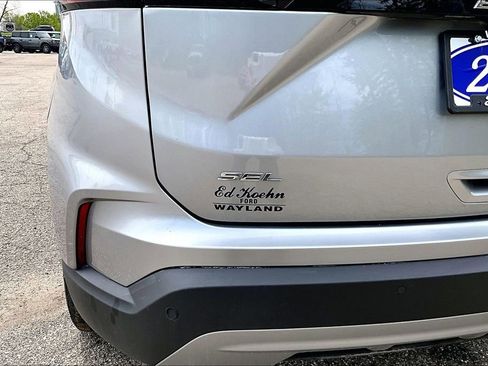 Certified 2024 Ford Edge SEL w/ Convenience Package AWD/4WD image 8