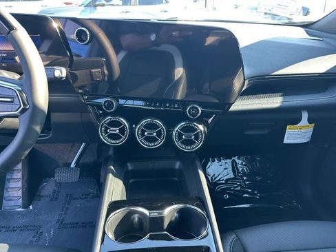 New 2025 Chevrolet Blazer EV LT w/ Super Cruise Package image 3