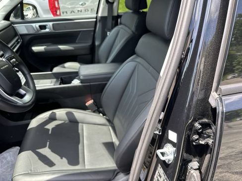 Used 2026 Hyundai Santa Fe SEL FWD image 13