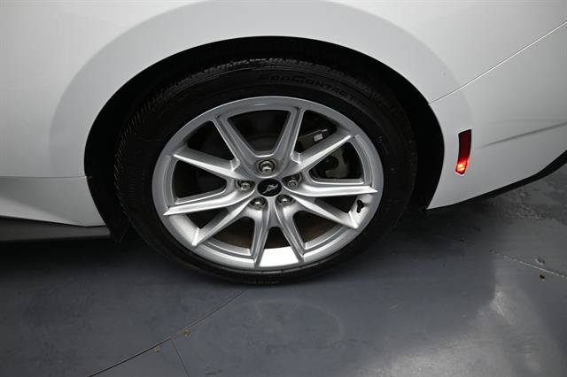 Used 2025 Ford Mustang GT Premium RWD image 19