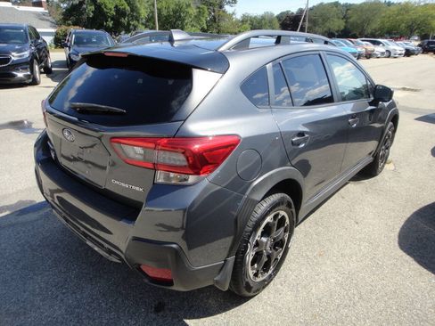 Used 2021 Subaru Crosstrek 2.0i Premium AWD/4WD image 4