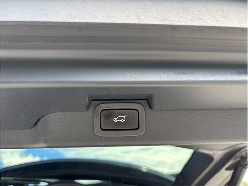 Used 2020 Land Rover Discovery HSE AWD/4WD image 49