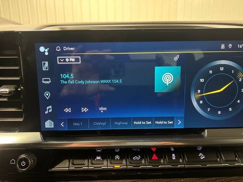 Certified 2022 Chevrolet Silverado 1500 RST image 23