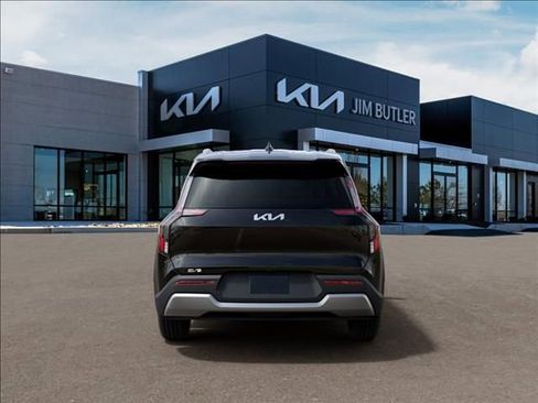 New 2026 Kia EV9 Wind image 5