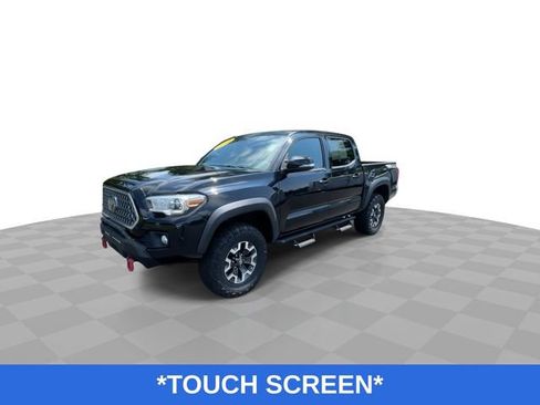 Used 2019 Toyota Tacoma TRD Off-Road AWD/4WD image 5