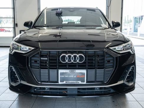 Used 2020 Audi Q3 2.0T Premium Plus w/ Premium Plus Package AWD/4WD image 2