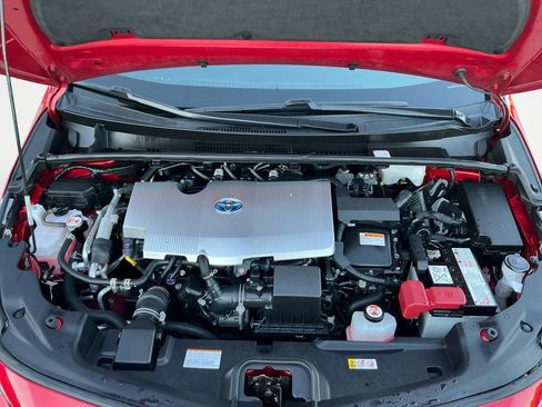 Used 2022 Toyota Prius Prime XLE image 18