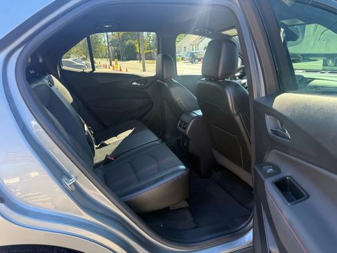 Used 2023 Chevrolet Equinox RS AWD/4WD image 13
