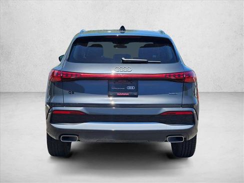 Certified 2025 Audi Q5 Premium w/ Convenience Package AWD/4WD image 7