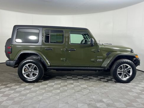 Used 2021 Jeep Wrangler Unlimited Sahara AWD/4WD image 5