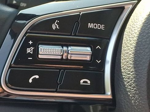 Used 2023 Kia Seltos S w/ Navigation Package FWD image 21