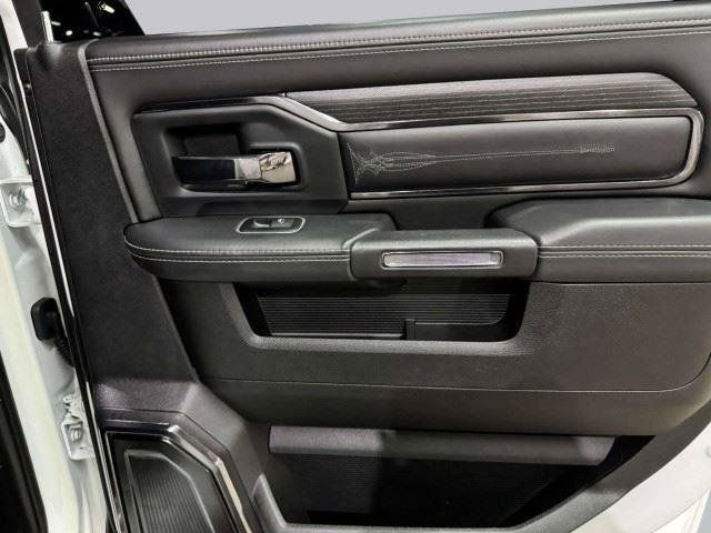 Used 2022 RAM 2500 Limited AWD/4WD image 42