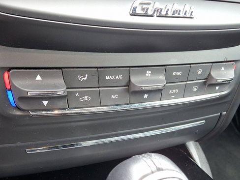 Certified 2018 Maserati Ghibli S GranSport Q4 image 16