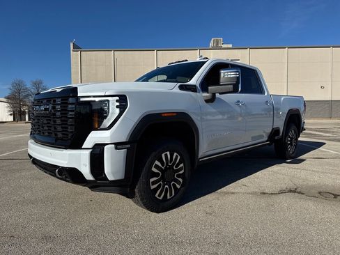 New 2026 GMC Sierra 2500 Denali Ultimate w/ Max Trailering Package AWD/4WD image 2