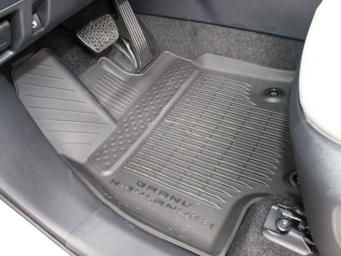 New 2026 Toyota Grand Highlander AWD image 22
