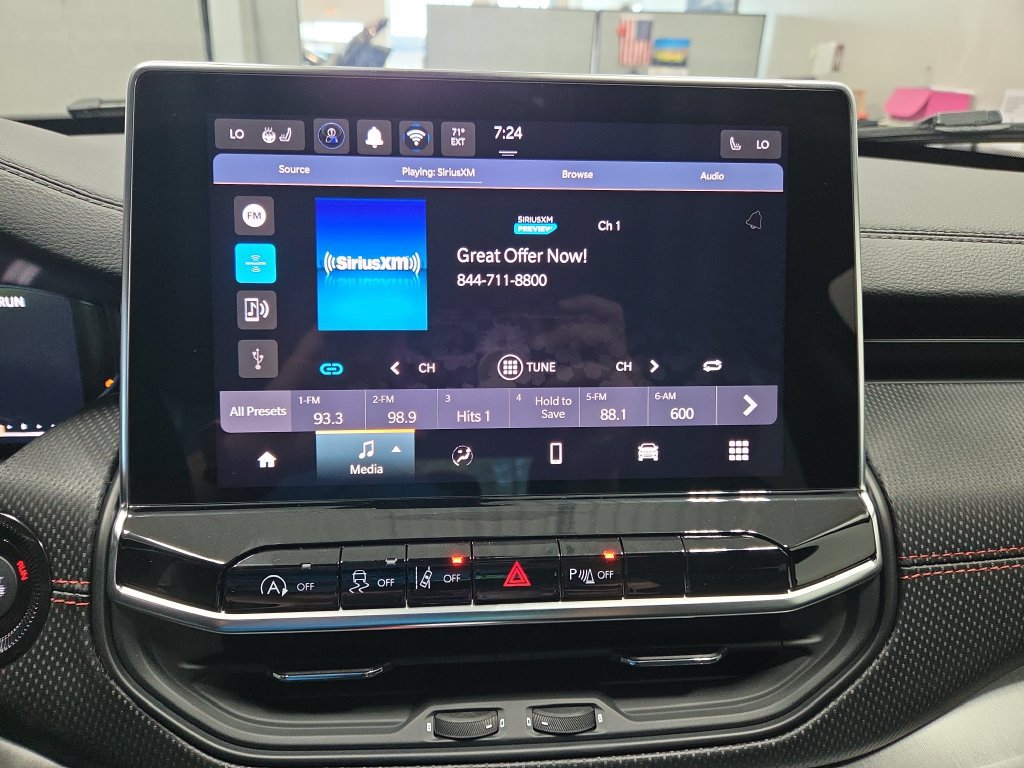 New 2026 Jeep Compass Trailhawk AWD/4WD image 28