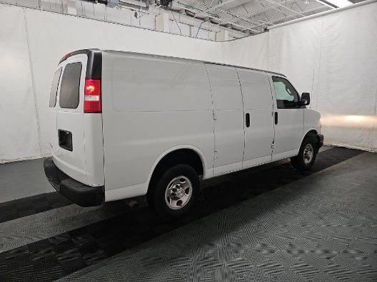 Used 2020 Chevrolet Express 2500 RWD image 4