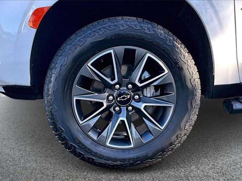 Used 2023 Chevrolet Tahoe Z71 w/ Luxury Package image 31