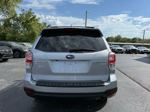 Used 2017 Subaru Forester 2.5i Touring image 5