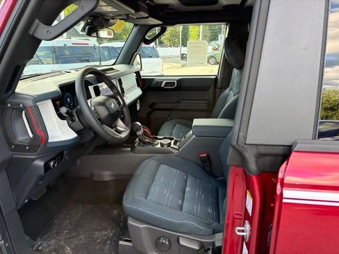 New 2026 Ford Bronco Heritage Edition AWD/4WD image 12