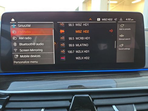 Used 2022 BMW 540i xDrive w/ Premium Package image 24