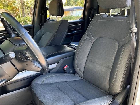 Used 2019 RAM 1500 Big Horn image 18