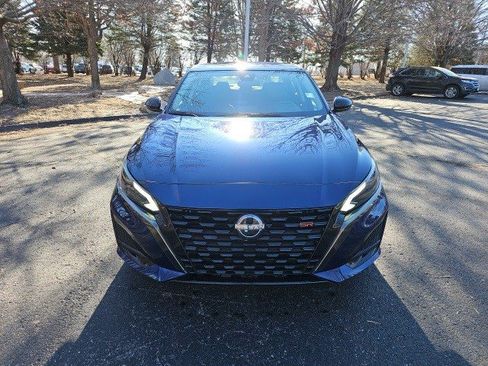 Used 2023 Nissan Altima 2.5 SR image 9