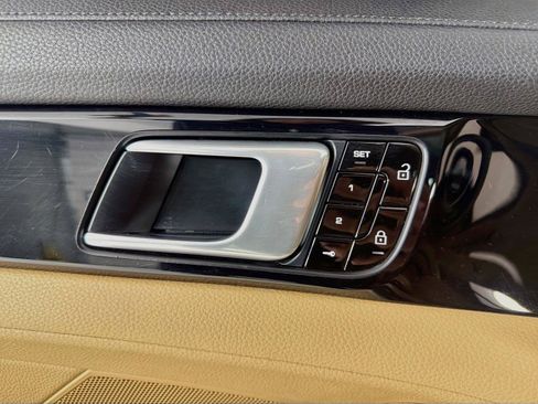 Used 2020 Porsche Panamera 4 AWD/4WD image 8