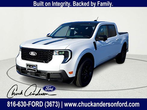 New 2025 Ford Maverick Lariat w/ Black Appearance Package image 1