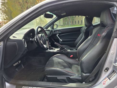 Used 2017 Subaru BRZ Limited RWD image 15