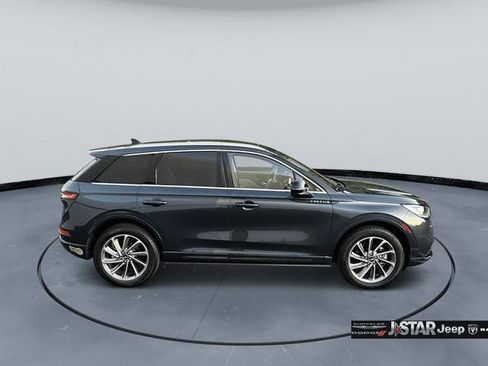 Used 2022 Lincoln Corsair Grand Touring image 4