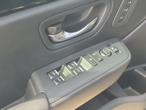 Certified 2024 Honda Pilot EX-L image 18