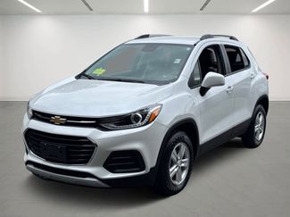Used 2022 Chevrolet Trax LT w/ LT Convenience Package image 1