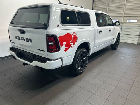 Used 2025 RAM 1500 Big Horn AWD/4WD image 3