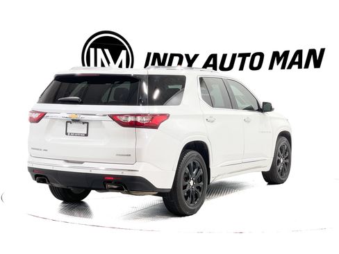 Used 2019 Chevrolet Traverse Premier w/ Driver Confidence II Package FWD image 4