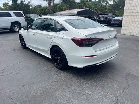 Used 2025 Honda Civic Sport image 3