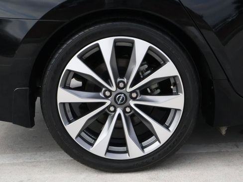 Used 2023 Nissan Maxima Platinum w/ Sport Mat Group image 8