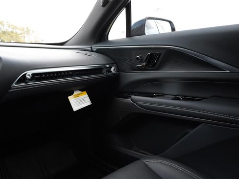 New 2026 Cadillac Lyriq Sport w/ LPO, Floor Liner Package image 8