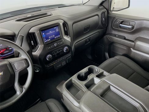 Used 2023 Chevrolet Silverado 1500 Custom image 24