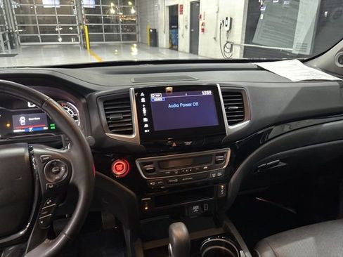 Used 2019 Honda Ridgeline RTL-E image 22