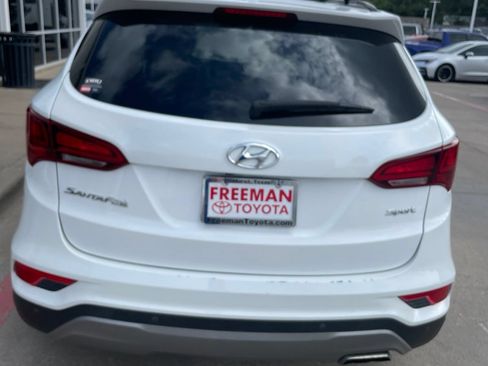 Used 2017 Hyundai Santa Fe Sport w/ 2.4L Tech Package 04 FWD image 8