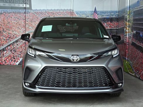 Certified 2026 Toyota Sienna XSE FWD image 3