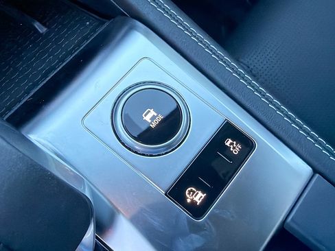 New 2026 Jaguar F-PACE R-Dynamic S image 29