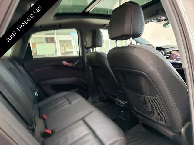 Used 2023 Audi Q4 e-tron Prestige AWD/4WD image 12