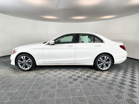 Used 2019 Mercedes-Benz C 300 4MATIC Sedan image 3